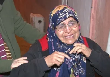 Edirne’de alev alev yanan evini gözyaşları içinde izledi! “Kızım da bu akşam Balıkesir’den gelecekti”