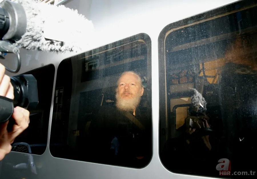 Julian Assange cephesinden açıklama! Julian Assange neden kaçtı? 17