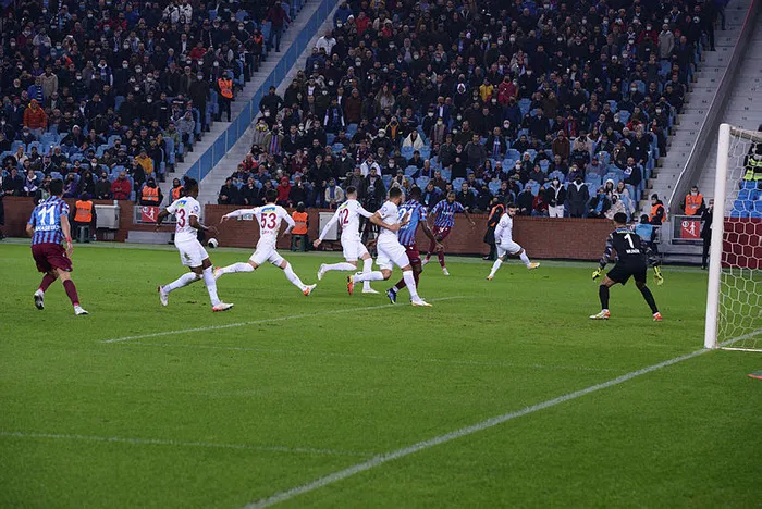 Trabzonspor-Hatayspor: 2-0 (MAÇ SONUCU ÖZET) - 5