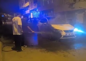 Siirt'te korku dolu anlar: Otomobil bir anda alev aldı