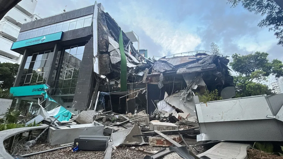 Venezuela'da 7,1 Japonya'da 6,9 büyüklüğünde deprem! Enkaz altında kalanlar var - 5