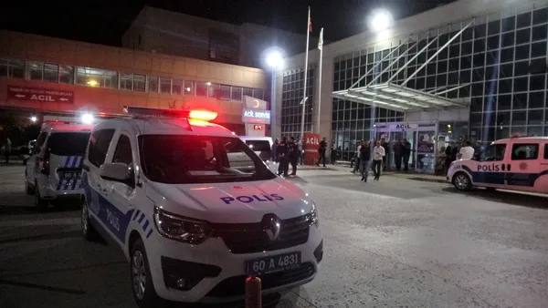 kina-gecesinde-havaya-acilan-ates-can-aldi-1662847760633.jpg Kına gecesinde havaya açılan ateş can aldı - 3