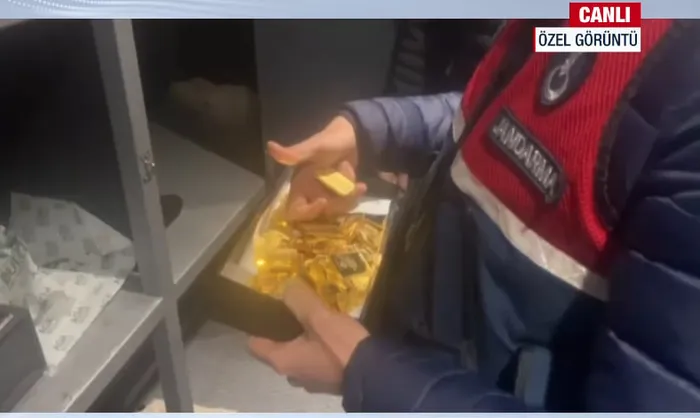 altin-kacakciligi-sorusturmasi-genisliyor-dev-firmalara-es-zamanli-baskin-1767953495211.png (foto: ahaber.com.tr)