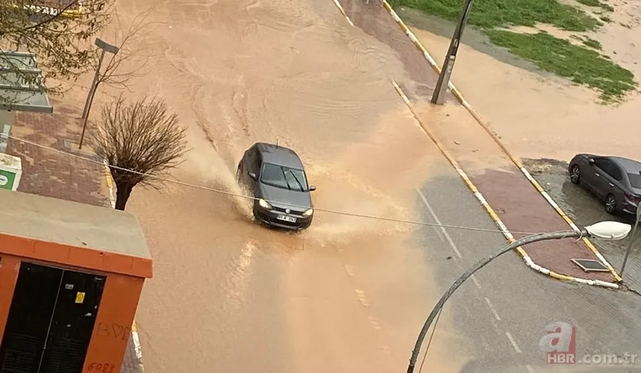 Deprem bölgesi Şanlıurfa'da etkili sağanak 1