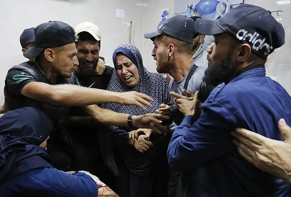 Katil İsrail kana doymuyor! Terör devleti el-Avde Hastanesi’ni kuşatmaya devam ediyor | Hareket eden herkes vuruluyor