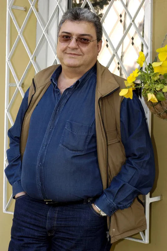 Hafızalara Transformers’ta Optimus’un sesiyle kazınan seslendirme sanatçısı Ayhan Kahya hayatını kaybetti!