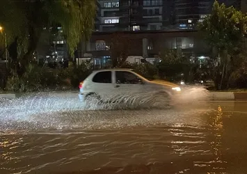 Hatay'da sağanak hayatı olumsuz etkiledi