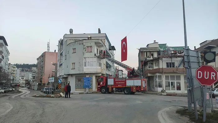 Son dakika: Akçakale Şanlıurfa hudut hattında 3 Mehmetçik şehit oldu