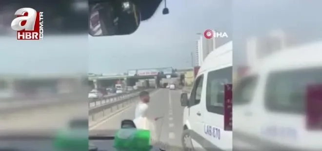İstanbul Pendik’te minibüs sürücülerinin bıçaklı tartışması kamerada