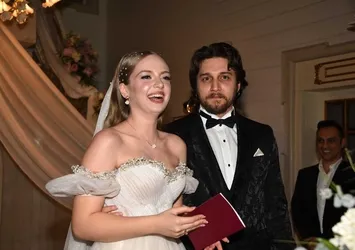 3 yıllık peri masalı bitti! Ufuk Beydemir ve İpek Yazıcı'dan boşanma açıklaması