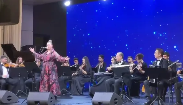 Başkan Erdoğan ve Aliyev'den Azerbaycan’da zafer kutlaması! Azerin 'Çırpınırdı Karadeniz'in yeni versiyonunu seslendirdi - 4