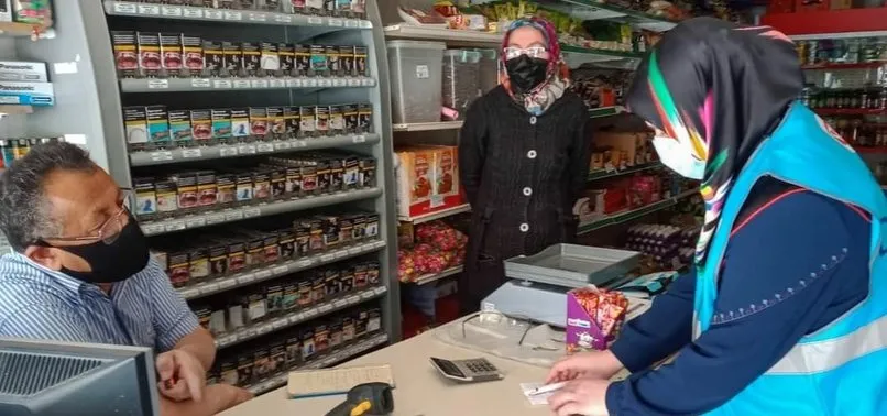 Kur'an kursu öğreticilerinden örnek hareket! Bakkal bakkal gezerek veresiye borçlarını kapattılar