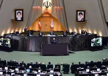 İran meclisi, ABD ordusunu resmen terörist ilan etti