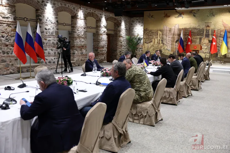 Barışın ayak sesleri İstanbul'da duyuldu! Başkan Erdoğan'ın çağrısı dünyada yankılandı! İşte Rusya Ukrayna savaşında tansiyonu düşüren tarihi görüşme 11