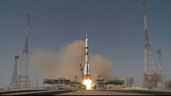 NASA astronotu ve kozmonotların ISS'e yolculuğu başladı - 2