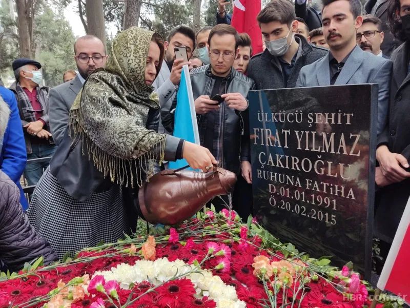 Şehit Fırat Çakıroğlu ölümünün 7. yılında mezarı başında anıldı 10
