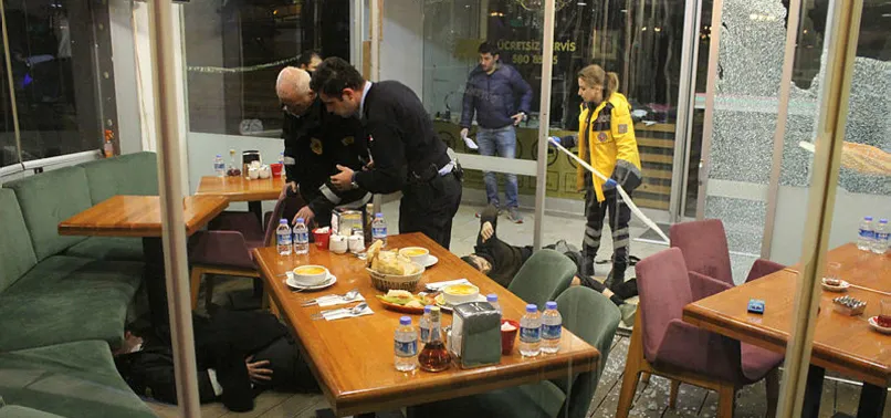 Çorbacıda silahlı kavga: 3 yaralı