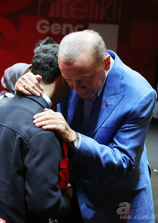 Başkan Recep Tayyip Erdoğan'ın katıldığı Türkiye Gençlik Zirvesi’nden renkli fotoğraflar! Alişan ve futbolcu Mesut Özil... 22