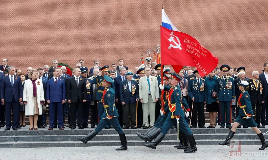 Rusya'daki 9 Mayıs Zafer Günü kutlamalarından renkli görüntüler 19