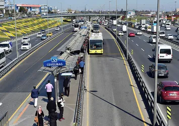 Metrobüs güzergahında yeni düzenleme