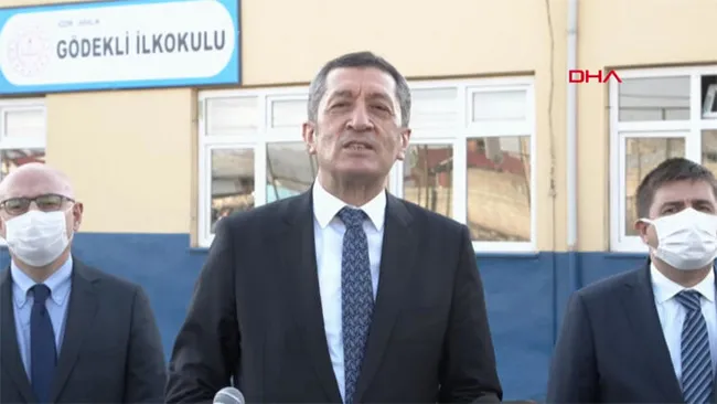 Son dakika: Yüz yüze eğitimde ders zili çaldı! Öğretmenler ne zaman aşı olacak?