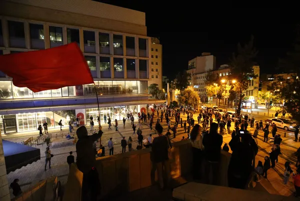 İsrail'de binlerce kişi koronavirüs kısıtlamalarına karşı protesto düzenledi - 3