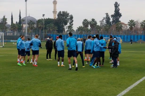 adana-demirspor-fb-maci-canli-izle-2-subat-fenerbahce-maci-full-hd-kesintisiz-bedava-anlik-canli-takip-linki-s-1675357499279.jpg ADANA DEMİRSPOR-FB MAÇ SONUCU | 2 Şubat Adana Demirspor-Fenerbahçe maçı kaç kaç bitti? Maç Özeti - 7