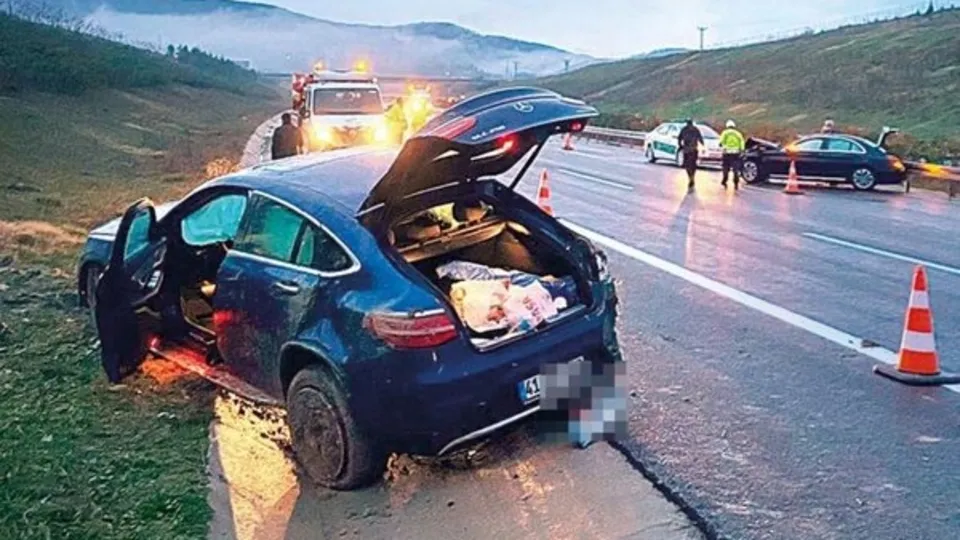 Tolgahan Sayışman ölümden döndü! Aracıyla takla attı