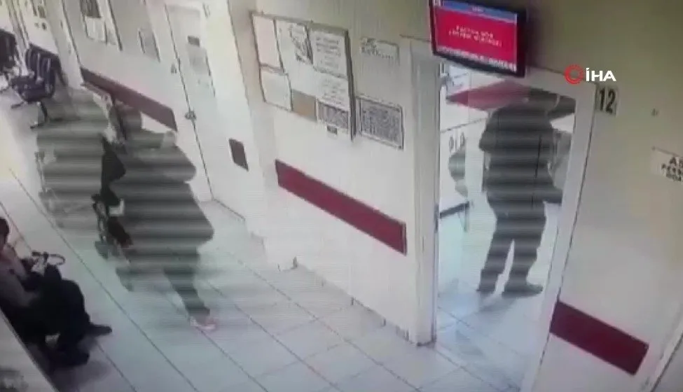 Kayseri De Hasta Yakini Doktoru Darp Etti