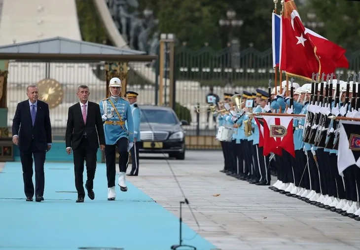 Başkan Erdoğan, Çekya Başbakanı Andrej Babis’i böyle karşıladı
