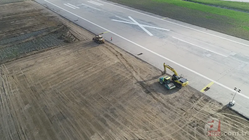 İstanbul'daki salgın hastanelerindeki çalışmalar gece de devam etti! Havadan böyle görüntülendi 14
