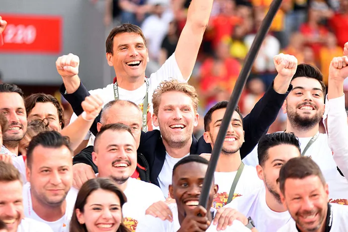 Göztepe iki yıl aradan sonra yeniden Süper Lig’de!