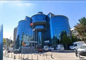 Vaatlerini yerine getirmedi var olanları da satışa çıkardı! CHP'li İBB'den hizmet binası ve otopark kararı