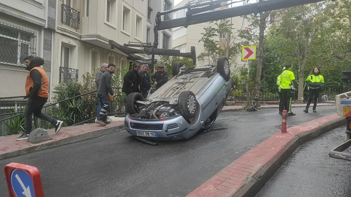 Takla atan araçtan son anda kurtuldu! Yer: Beyoğlu