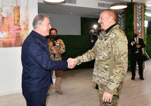 Cumhurbaşkanı Aliyev'den Karabağ mesajı: Ermenistan ordusu diz çöktü - 4