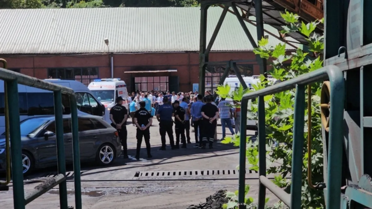 Maden ocağında metan püskürmesi nedeniyle işçiler tahliye edildi