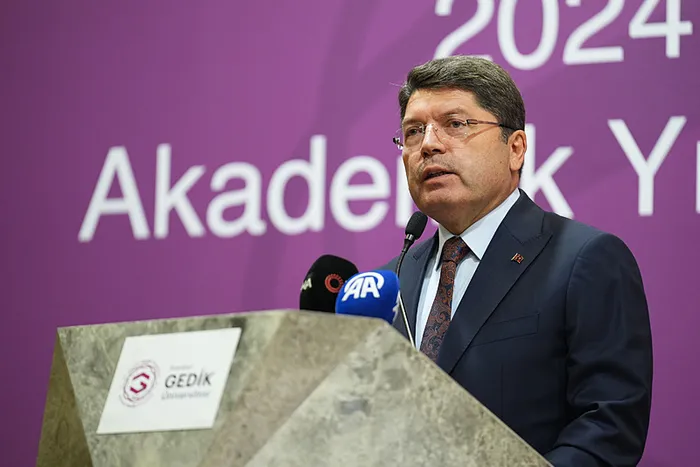 bakan-tunc-2-yilin-altinda-ceza-alanlar-da-cezaevine-girecek-1728900115076.jpg Bakan Tunç: 2 yılın altında ceza alanlar da cezaevine girecek - 1