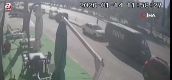 Antalya'da otomobil refüjdeki ağaca çarptı: 2 yaralı