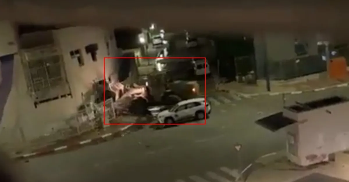 Dünyanın gözü İsrail - Gazze sınırında! İsrail Hamas güçlerinin saklandığı karakolu yıkıyor