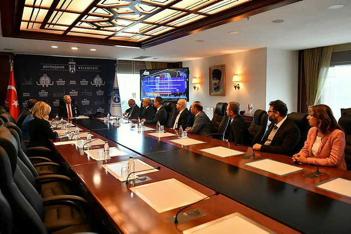 abb-baskani-mansur-yavasin-veto-karari-iptal-edildi-ankarali-suyu-yuzde-50-indirimli-kullanacak-1665425775796.jpg ABB Başkanı Mansur Yavaş’ın veto kararı iptal edildi! Ankaralı suyu yüzde 50 indirimli kullanacak - 4