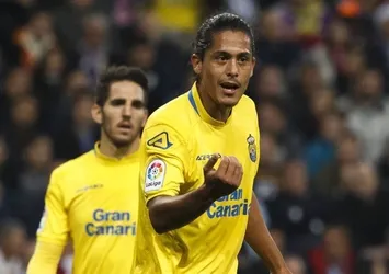 Fenerbahçe'den savunmaya bir transfer daha!