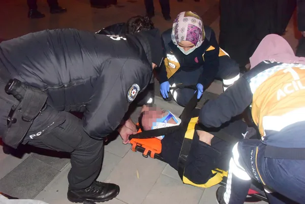 1640259534583.jpg Kayseri'de ilginç olay! Tuvalete gitmek isterken 10 metreden yere çakıldı - 1