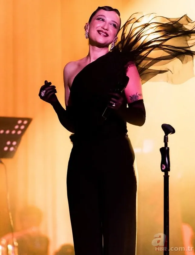 O Ses Türkiye jürisi Melike Şahin'in eşiyle arasındaki yaş farkı gündem oldu! 2