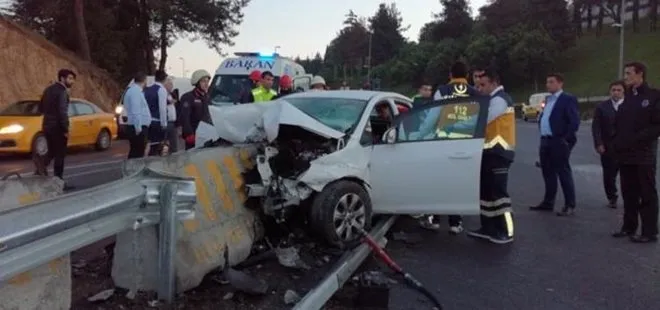 İSTANBUL'DA FECİ KAZA! METROBÜS BARİYERLERİNE ÇARPTI