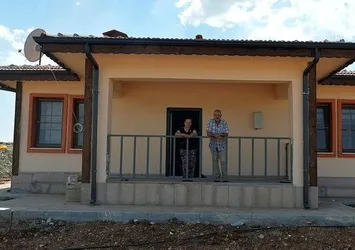 Köy tipi deprem konutlarının yapımı sürüyor: Bayramda 55 ev daha teslim edilecek