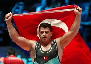 Rıza Kayaalp dünya şampiyonu!