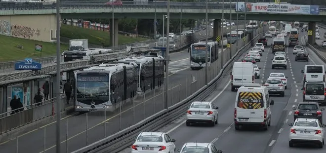 Son dakika: İstanbul’da kademeli normalleşmenin ikinci gününde trafik yoğunluğu yaşanıyor