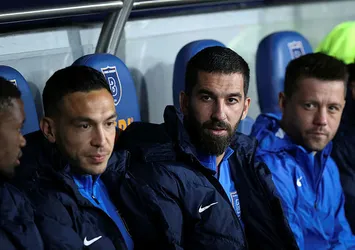 Arda Turan, şarkıcı Berkay’ın burnunu kırdı