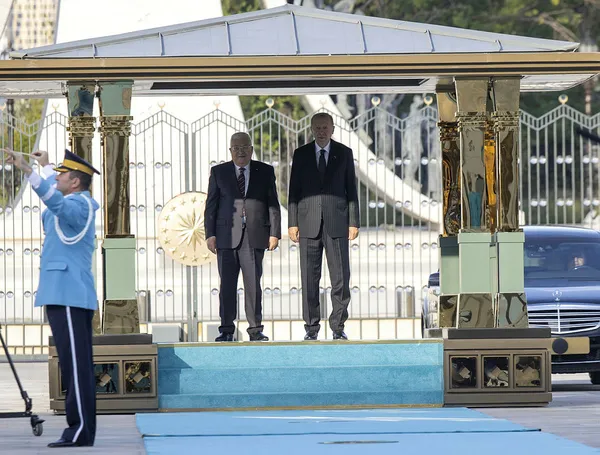 Filistin Devlet Başkanı Abbas Ankara’da! Başkan Erdoğan resmi törenle karşıladı