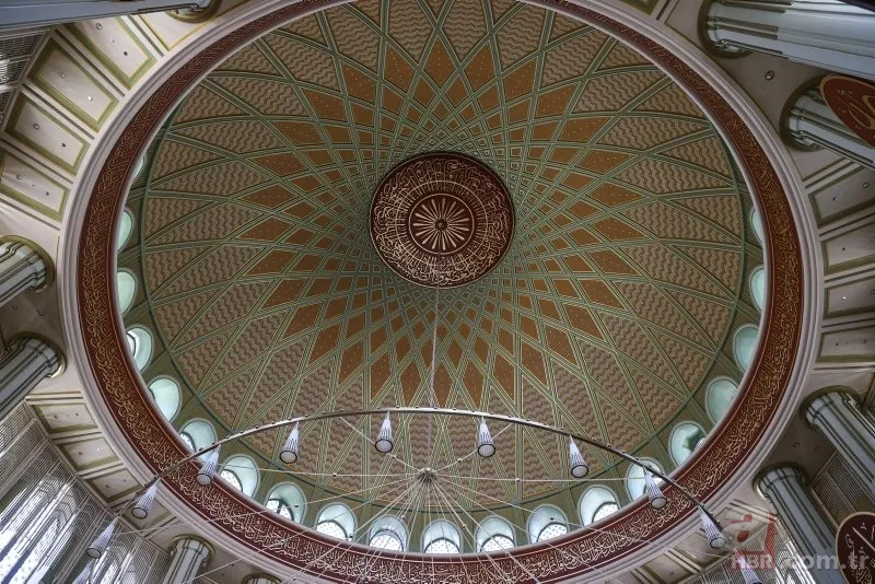 Taksim Camii’nde ilk namaz bugün kılındı! Başkan Erdoğan 27 yıl önce yerini böyle göstermişti 11